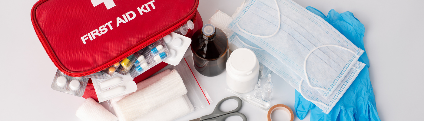 How to Put Together a Boat Safety Kit